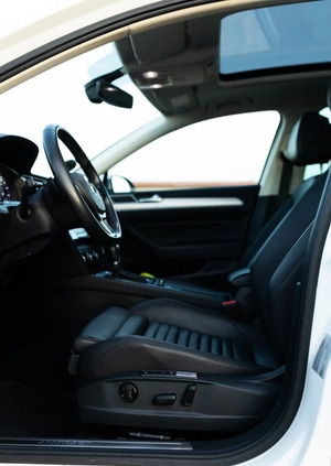 Volkswagen Passat cena 80000 przebieg: 163000, rok produkcji 2016 z Zduny małe 352